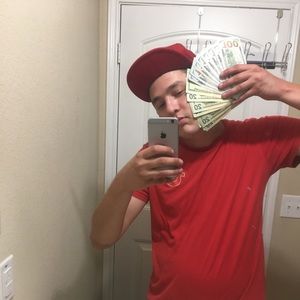 Meet your Posher, Dylan